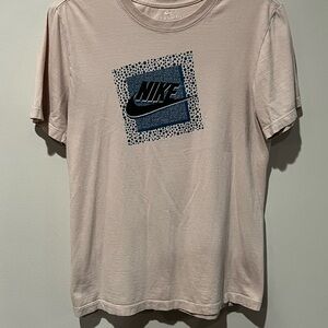 Nike Men's Beige Graphic Tee